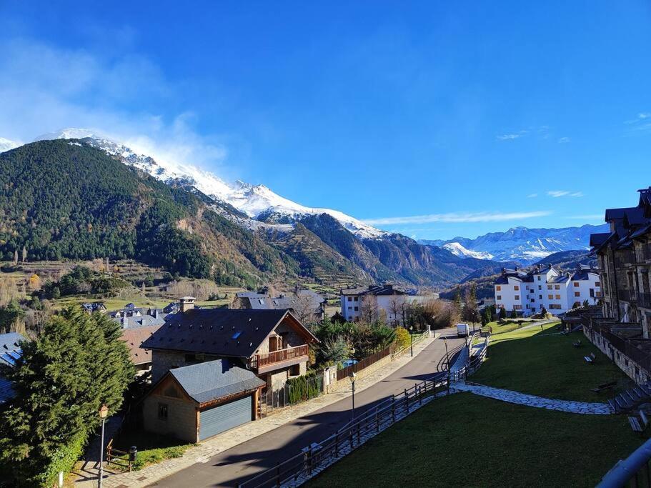 Boira, Ideal Familias, Preciosas Vistas, Garaje Incluido Sallent de Gállego Kültér fotó