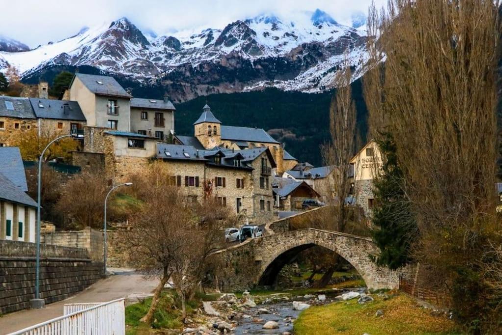 Boira, Ideal Familias, Preciosas Vistas, Garaje Incluido Sallent de Gállego Kültér fotó